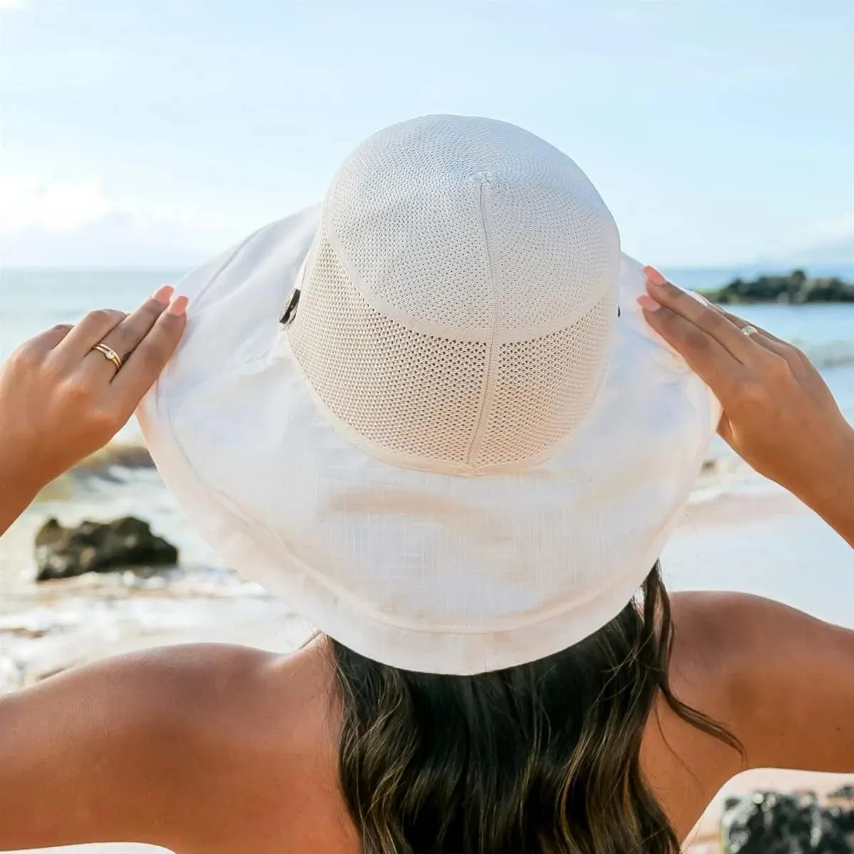 Women's-Mesh-Sun-Hats Wide-Brim Summer Beach Bucket Caps for Girls Outdoor-UV-Protection Foldable-Fishing-Hat Chin Strap